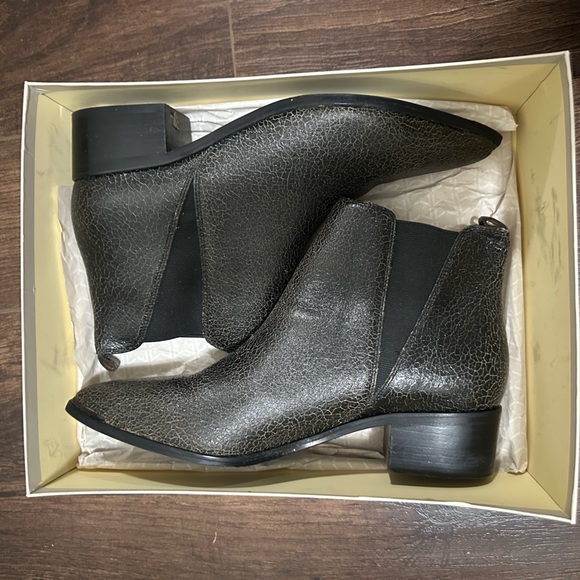 Marc Fisher Shoes - Marc Fisher Yale Chelsea Boot